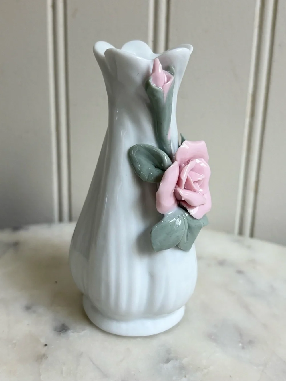 Vintage Porcelain Rose Bud Vase VTG Grandmacore Traditional Cottagecore Flowers